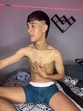 Snapshot of Danny_cute_05 chatting on 09/19/25, 01:18 Danny cute 05 online show from 09/19/25, 01:18