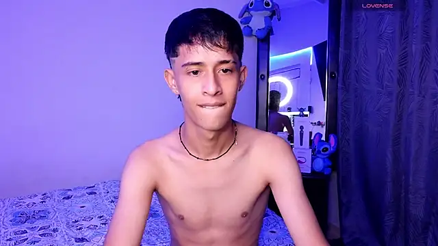 Snapshot of Danny_cute_05 chatting on 10/09/25, 01:14 Danny cute 05 online show from 10/09/25, 01:14