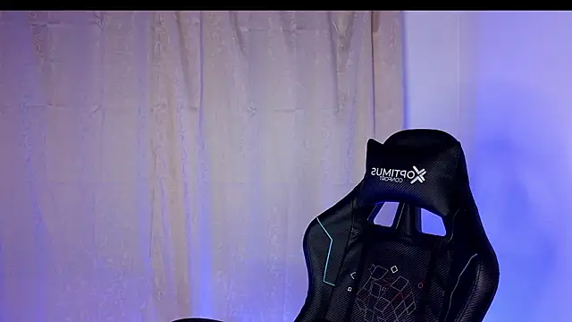 Snapshot of Danny_cute_05 chatting on 02/16/26, 11:56 Danny cute 05 online show from 02/16/26, 11:56