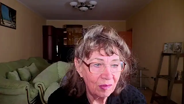 Betty Brick online show from 01/15/26, 12:54