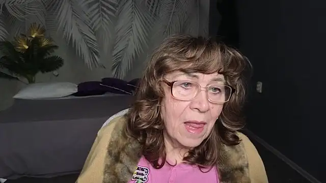 Betty Brick online show from 04/11/26, 09:57