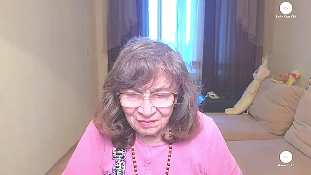 Betty Brick online show from 05/09/26, 02:55