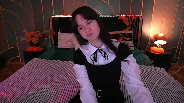 BerryDiva online show from 10/26/25, 07:25