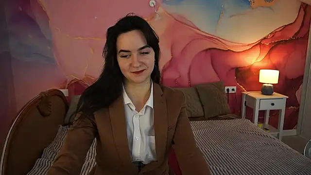 BerryDiva online show from 11/06/25, 07:42