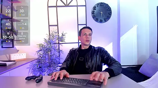 Snapshot of Dustin_Sonne chatting on 09/24/25, 03:43 Dustin Sonne online show from 09/24/25, 03:43