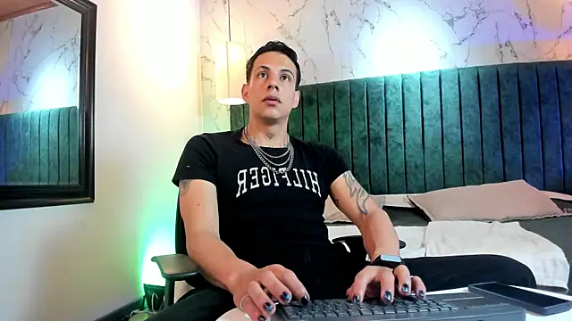 Dustin Sonne online show from 06/08/26, 03:40