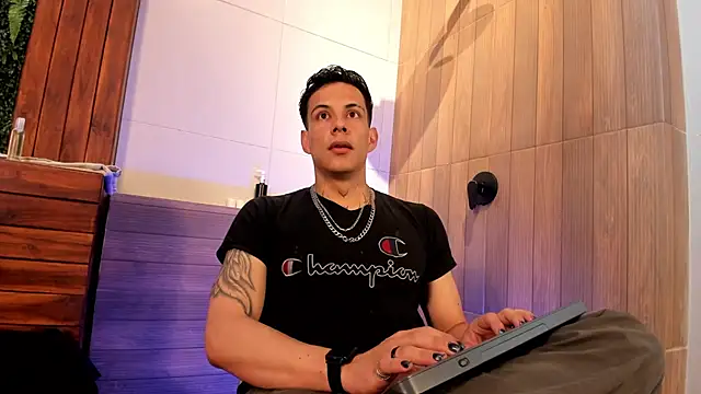 Dustin Sonne online show from 06/19/26, 03:44
