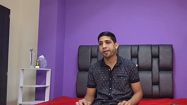 Snapshot of ashtoncooperr chatting on 09/25/25, 06:55 ashtoncooperr online show from 09/25/25, 06:55