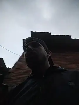 Snapshot of ashtoncooperr chatting on 02/17/26, 11:40 ashtoncooperr online show from 02/17/26, 11:40