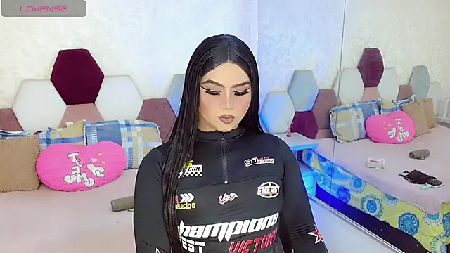 kushina uzumaki75 online show from 10/26/25, 04:07