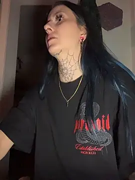 Snapshot of Seductively4_20 chatting on 02/15/26, 10:39 Seductively4 20 online show from 02/15/26, 10:39