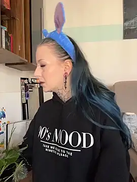 Snapshot of Seductively4_20 chatting on 02/25/26, 12:59 Seductively4 20 online show from 02/25/26, 12:59