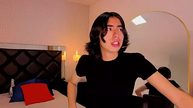 ryo light online show from 10/17/25, 08:33