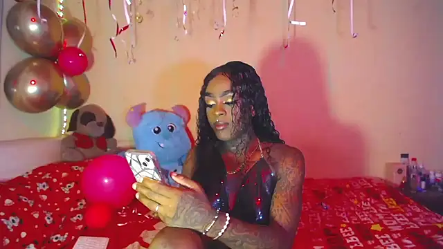 pink 7777 online show from 11/14/25, 01:43