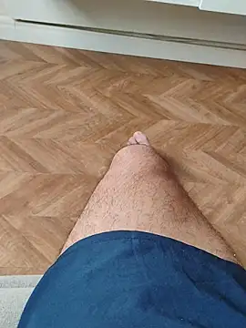 Snapshot of LeoMaduroSP chatting on 10/07/25, 12:35 LeoMaduroSP online show from 10/07/25, 12:35