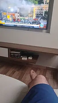 Snapshot of LeoMaduroSP chatting on 01/12/26, 09:14 LeoMaduroSP online show from 01/12/26, 09:14