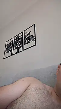 Snapshot of LeoMaduroSP chatting on 03/16/26, 01:04 LeoMaduroSP online show from 03/16/26, 01:04