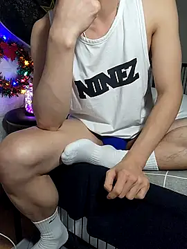 Snapshot of icejuljulju chatting on 12/22/25, 01:41 icejuljulju online show from 12/22/25, 01:41