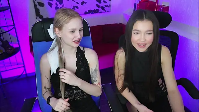 Snapshot of AvaDaviis chatting on 01/18/26, 10:41 AvaDaviis online show from 01/18/26, 10:41