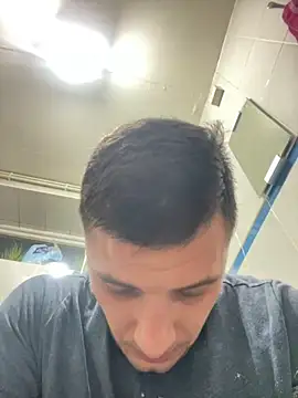 Snapshot of kisspussy1993 chatting on 11/09/25, 05:00 kisspussy1993 online show from 11/09/25, 05:00