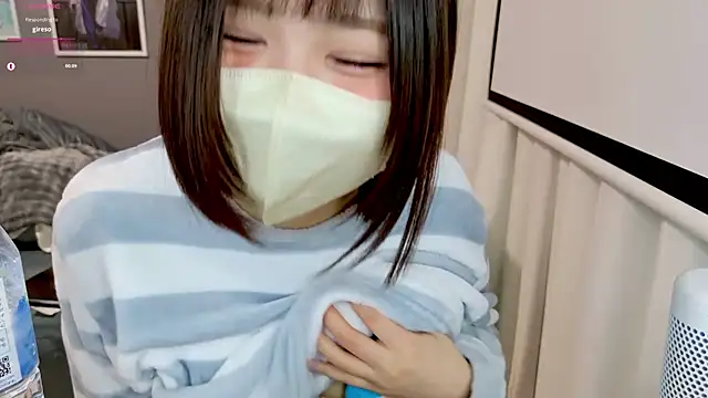 Snapshot of chii_chan_o0 chatting on 01/13/26, 09:14 chii chan o0 online show from 01/13/26, 09:14