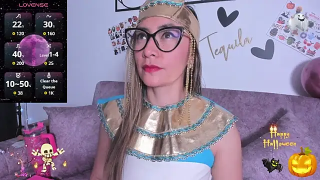 Snapshot of TilaTequila_15 chatting on 10/30/25, 01:23 TilaTequila 15 online show from 10/30/25, 01:23