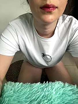 Megan colsom online show from 11/27/25, 03:03