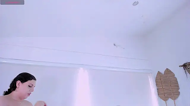 Snapshot of catleya_noire chatting on 12/05/25, 08:05 catleya noire online show from 12/05/25, 08:05