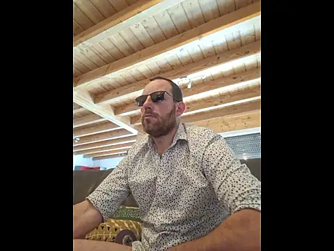 Snapshot of BrunJulienMetis chatting on 01/10/26, 12:07 BrunJulienMetis online show from 01/10/26, 12:07