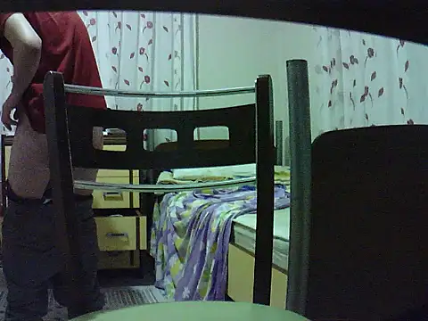 Snapshot of photo3995 chatting on 09/20/25, 07:48 photo3995 online show from 09/20/25, 07:48