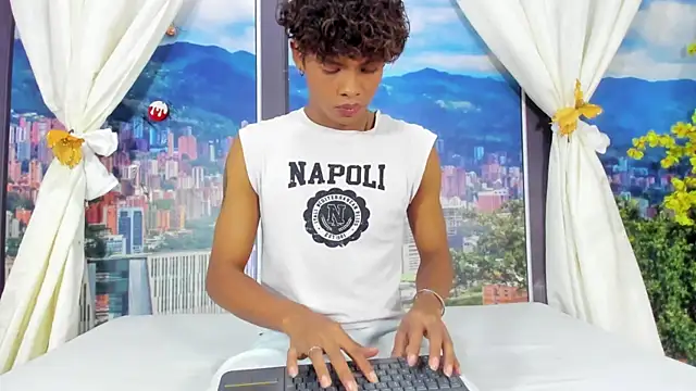 MilthonDelis online show from 11/26/25, 03:29