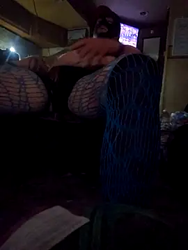 Snapshot of JoeyUhOh chatting on 11/17/25, 11:05 JoeyUhOh online show from 11/17/25, 11:05