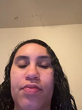 Snapshot of carlithefreak chatting on 05/27/26, 09:34 carlithefreak online show from 05/27/26, 09:34