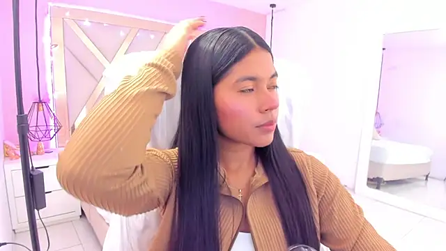 Snapshot of samantaa_shy chatting on 02/13/26, 02:51 samantaa shy online show from 02/13/26, 02:51