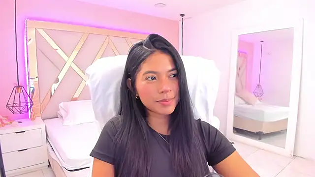 Snapshot of samantaa_shy chatting on 02/28/26, 03:18 samantaa shy online show from 02/28/26, 03:18