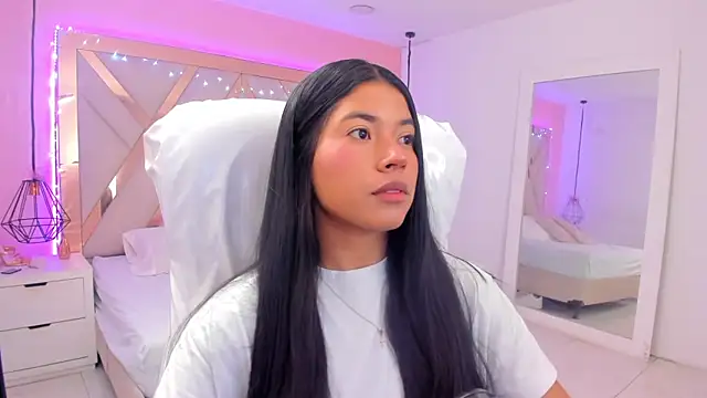 Snapshot of samantaa_shy chatting on 03/14/26, 02:28 samantaa shy online show from 03/14/26, 02:28