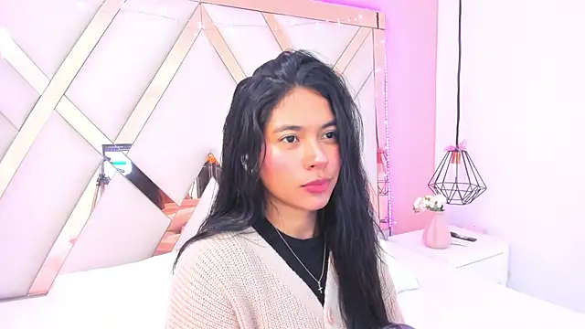 samantaa shy online show from 06/12/26, 04:00
