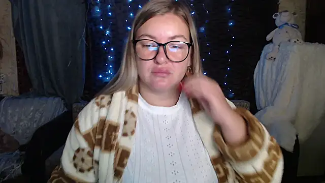 Snapshot of NikaSkylink chatting on 10/09/25, 01:58 NikaSkylink online show from 10/09/25, 01:58