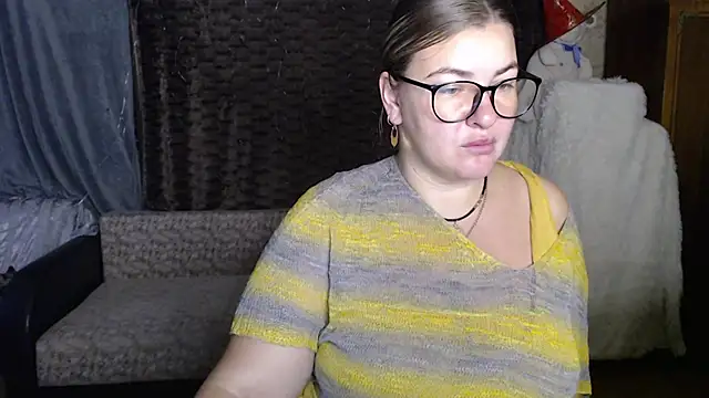 Snapshot of NikaSkylink chatting on 11/06/25, 03:51 NikaSkylink online show from 11/06/25, 03:51