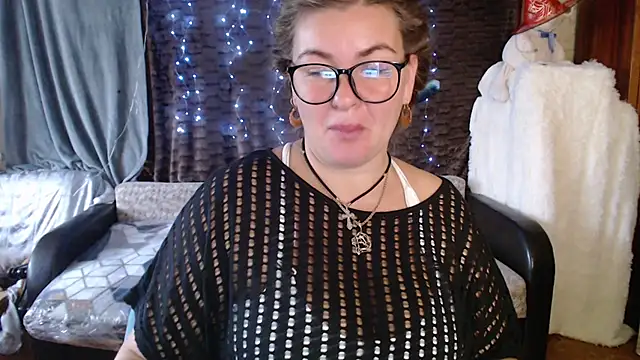 Snapshot of NikaSkylink chatting on 11/11/25, 06:24 NikaSkylink online show from 11/11/25, 06:24