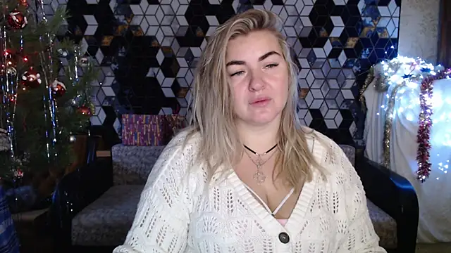 Snapshot of NikaSkylink chatting on 12/23/25, 04:54 NikaSkylink online show from 12/23/25, 04:54