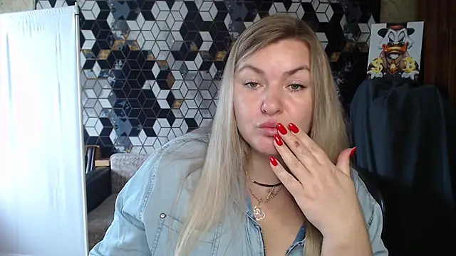 NikaSkylink online show from 05/13/26, 04:54