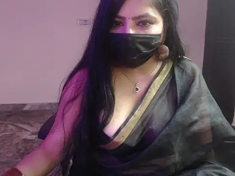 Snapshot of Divvya_ chatting on 01/17/26, 08:23 Divvya online show from 01/17/26, 08:23