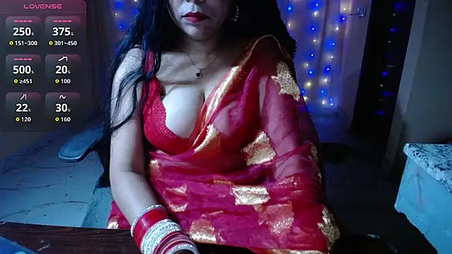 Snapshot of Divvya_ chatting on 04/16/26, 06:41 Divvya online show from 04/16/26, 06:41