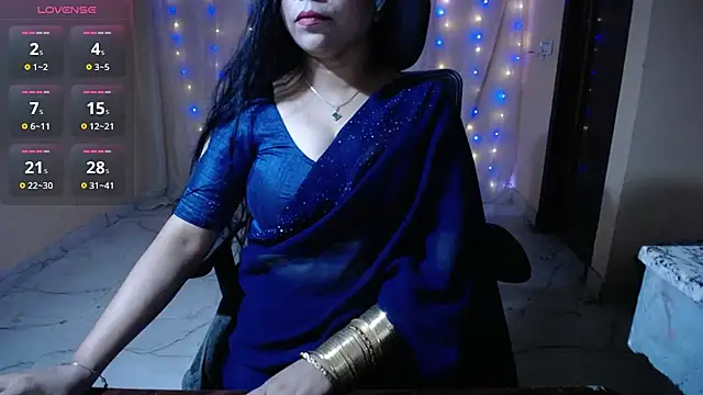 Snapshot of Divvya_ chatting on 04/17/26, 06:00 Divvya online show from 04/17/26, 06:00