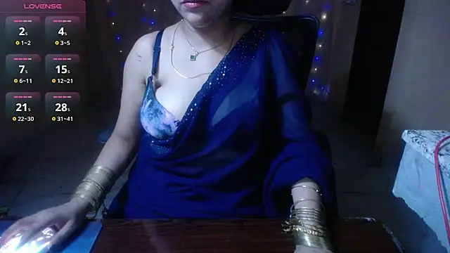 Snapshot of Divvya_ chatting on 04/23/26, 07:05 Divvya online show from 04/23/26, 07:05