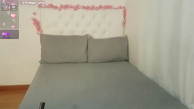 Snapshot of AbrilVelastegui7 chatting on 02/04/26, 11:53 AbrilVelastegui7 online show from 02/04/26, 11:53