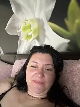 Snapshot of Liza_Will chatting on 03/30/26, 05:41 Liza Will online show from 03/30/26, 05:41