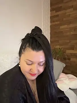Snapshot of Liza_Will chatting on 05/01/26, 10:20 Liza Will online show from 05/01/26, 10:20