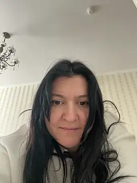 Snapshot of Liza_Will chatting on 05/03/26, 09:48 Liza Will online show from 05/03/26, 09:48